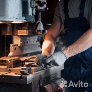 Токарь/вахта/литейный завод/г. Мценск