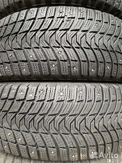 Michelin X-Ice North 3 215/55 R17