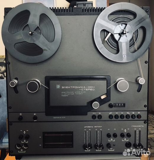 Катушечный магнитофон Электроника 004
