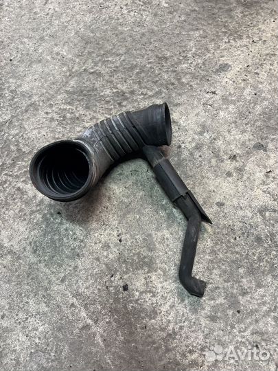 Патрубок турбины Mercedes W210 2.2cdi om611