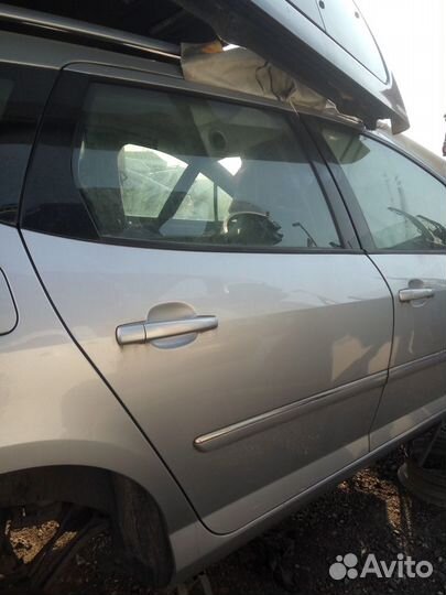 Пежо 407 Дверь задняя Прав