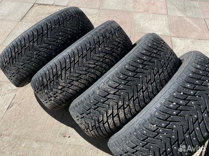 Nokian Tyres Hakkapeliitta 8 235/45 R19 99T