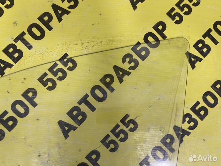 Стекло переднее левое Skoda Octavia A5