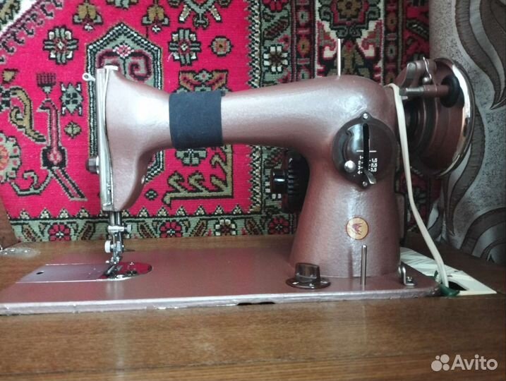 Швейная машинка