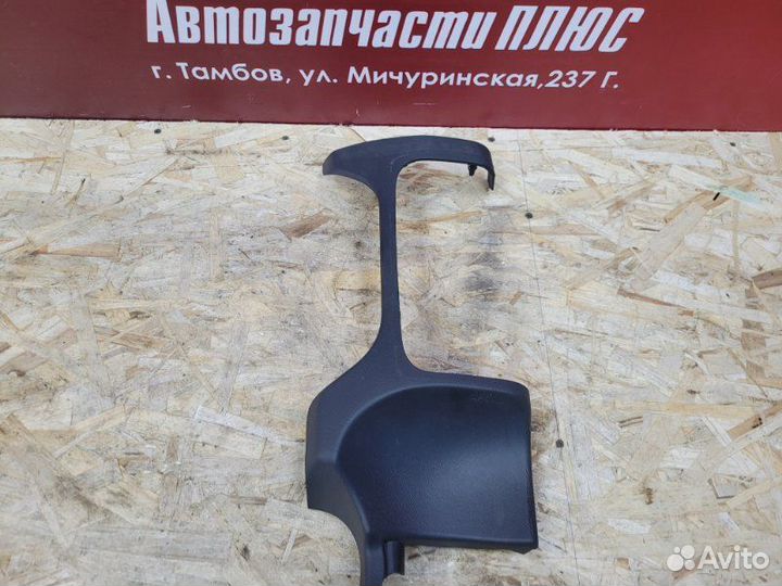 Накладка торпедо Nissan Terrano