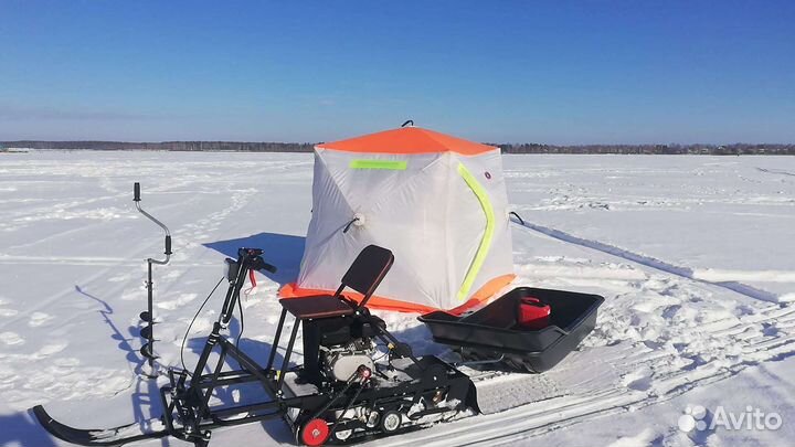 Продается мотобуксировщик,лыжный модуль и сани
