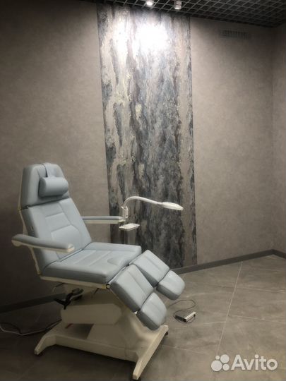 Кресло для подолога, косметолога, педикюра