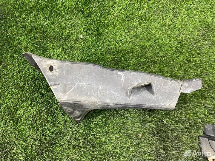 Воздуховод охлаждения тормозов передний правый Bmw