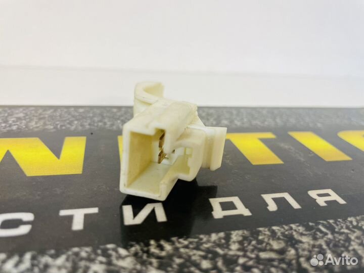 Патрон лампы фонаря стоп сигнала Fusion Фьюжн