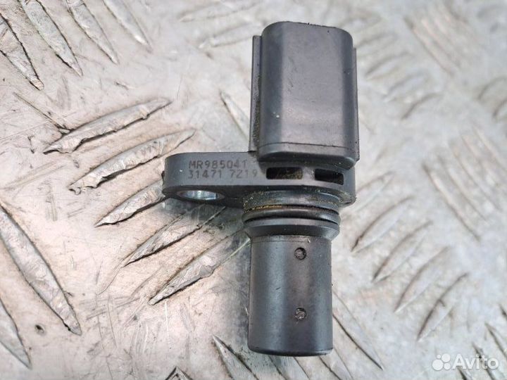 Датчик положения коленвала Mitsubishi Lancer 10