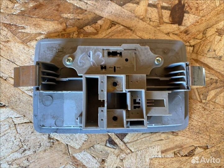 Плафон внутреннего освещения Mazda 3