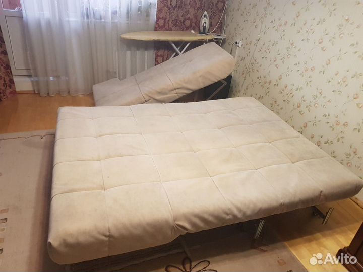 Химчистка диванов и ковров