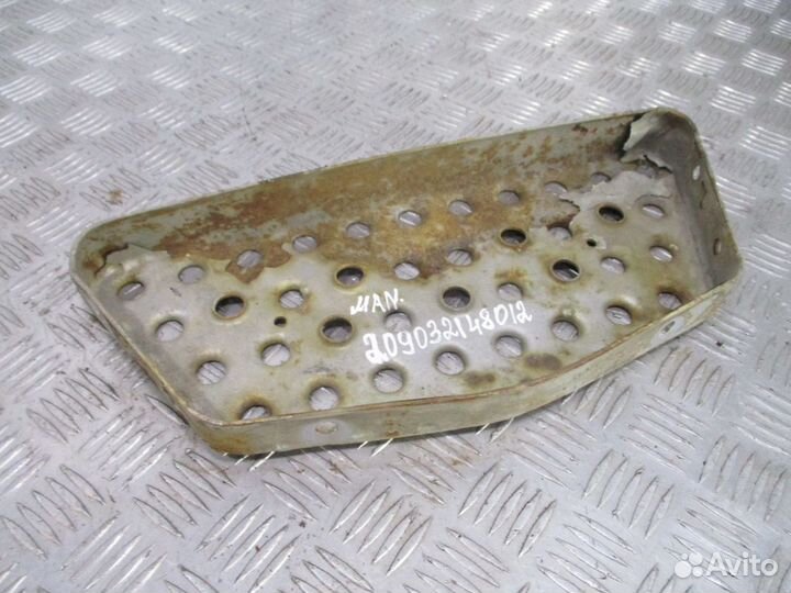 Ступенька MAN 81615110001