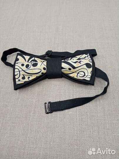 Мужской галстук бабочка