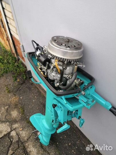 Продаю лодочный мотор Ветерок 8