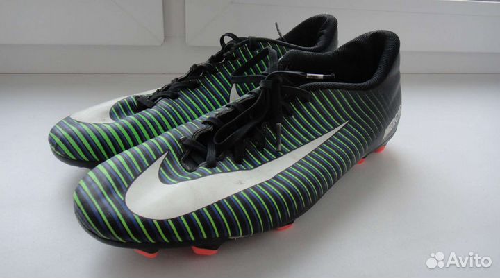 Футбольные бутсы