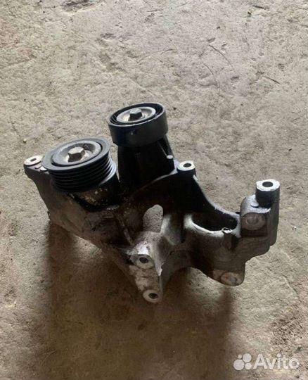 Кранштейн генератора Chery Fora