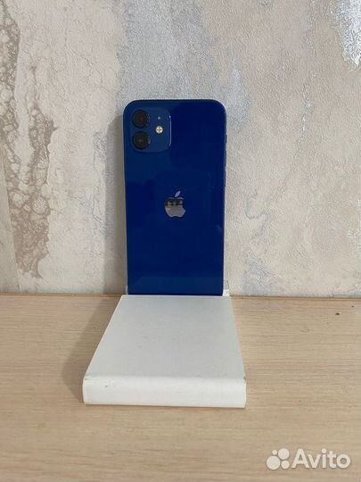 iPhone 12, 64 ГБ