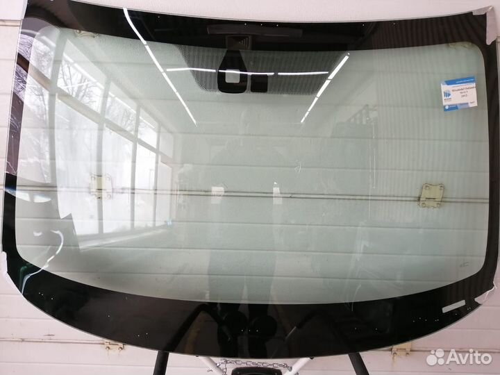 Лобовое стекло Mitsubishi Outlander 3