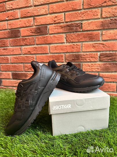 Кроссовки оригинал