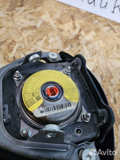 Подушка безопасности toyota corolla E150 оригинал