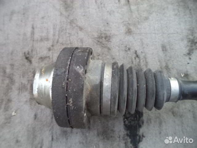 Полуось передняя R Audi Q7 4L 7L0407271E