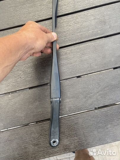 Поводок дворника правый opel astra h