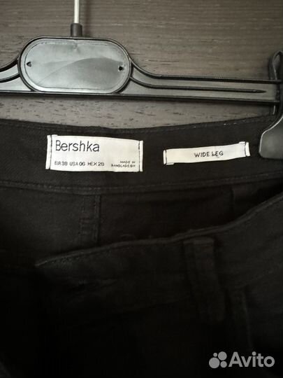 Джинсы bershka