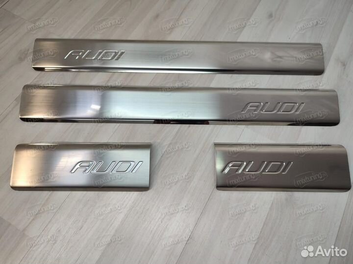 Накладки на пороги Audi A3 2003-2013 (новые)