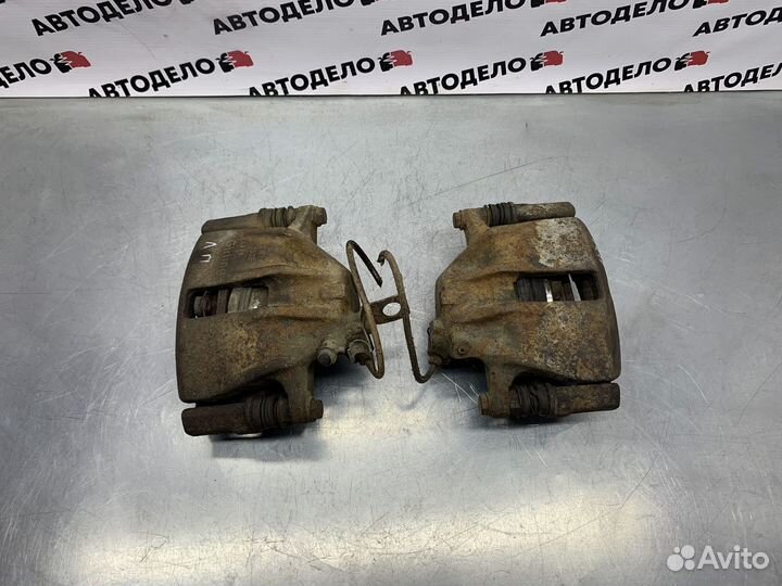 Суппорт тормозной Audi 100 (C3) 1983 г.в