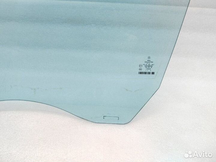 Стекло двери переднее левое Mercedes E-Class W211