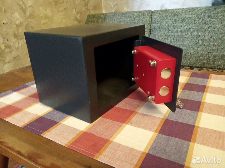 Оружейный сейф для пистолета