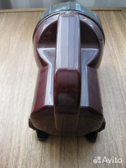 Фонарь-прожектор