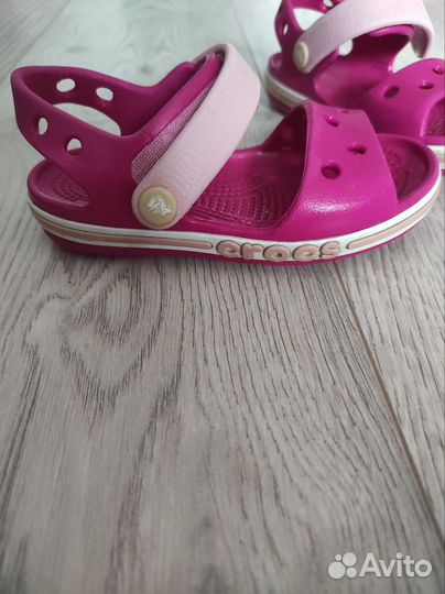 Сандали crocs для девочки