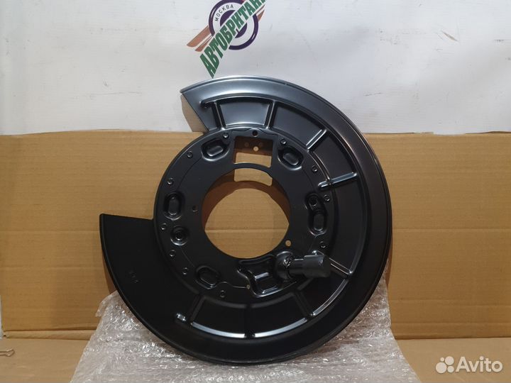 Экран тормозной задний левый Discovery Range Spor