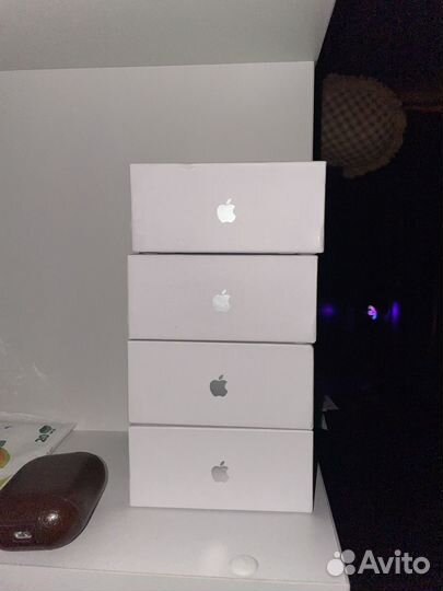 Беспроводные наушники apple airpods