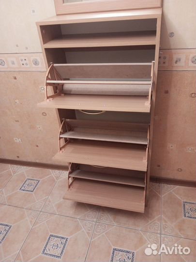 Обувница с зеркалом