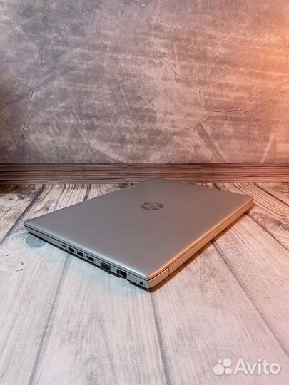 Ноутбук как новый Core i7 / 16gb / GeForce 930mx