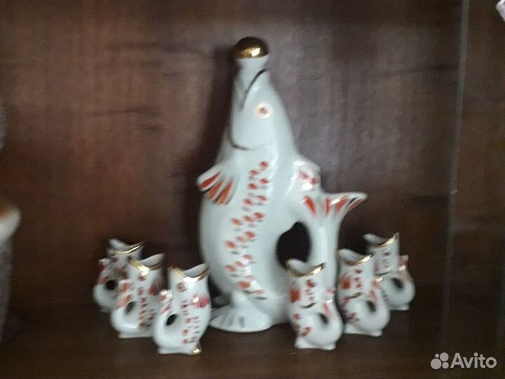 Графин с рыбками