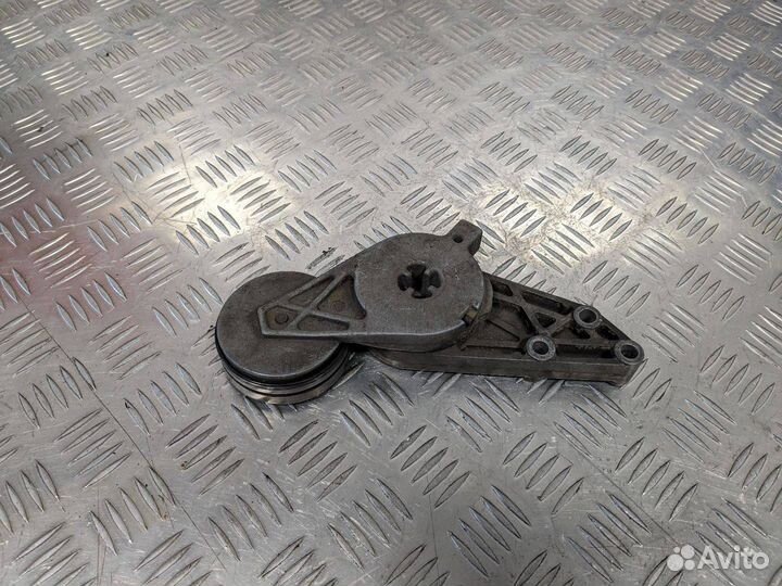 Натяжитель ремня грм Volkswagen Passat B5