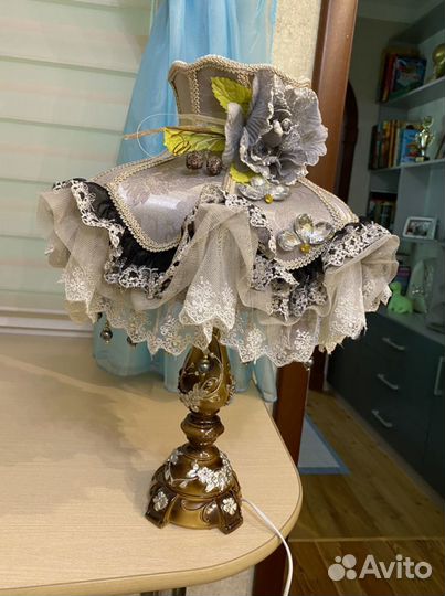 Светильник настольный