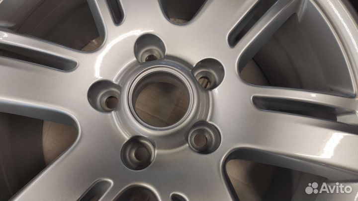 Диск на VW Amarok R17 2H0601025J 8z8