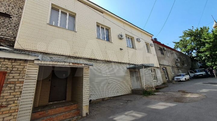 Отдельно стоящее с зоной разгрузки На Куйбышева