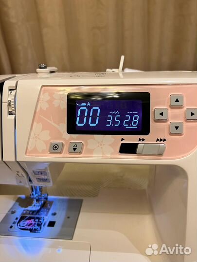 Швейная машина Janome 2030 DC