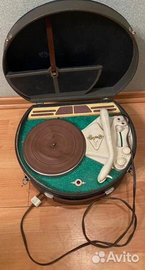 Ретро-проигрыватель 