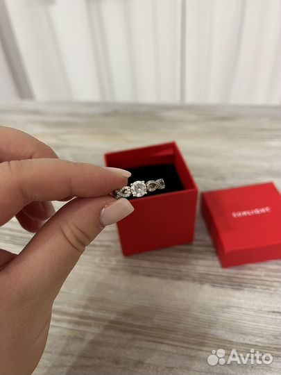 Серебряное кольцо