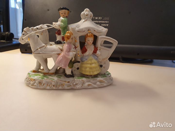 Фарфоровые статуэтки