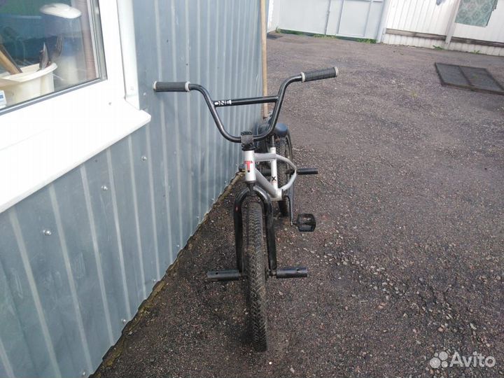 Трюковой велосипед бмх