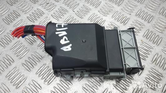 Блок предохранителей opel astra J (UBN17M101)