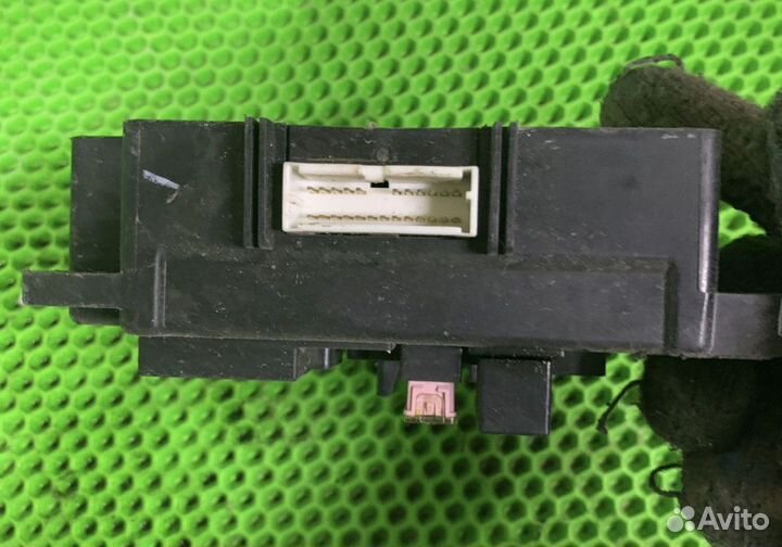 Блок предохранителей салонный Mitsubishi Lancer X